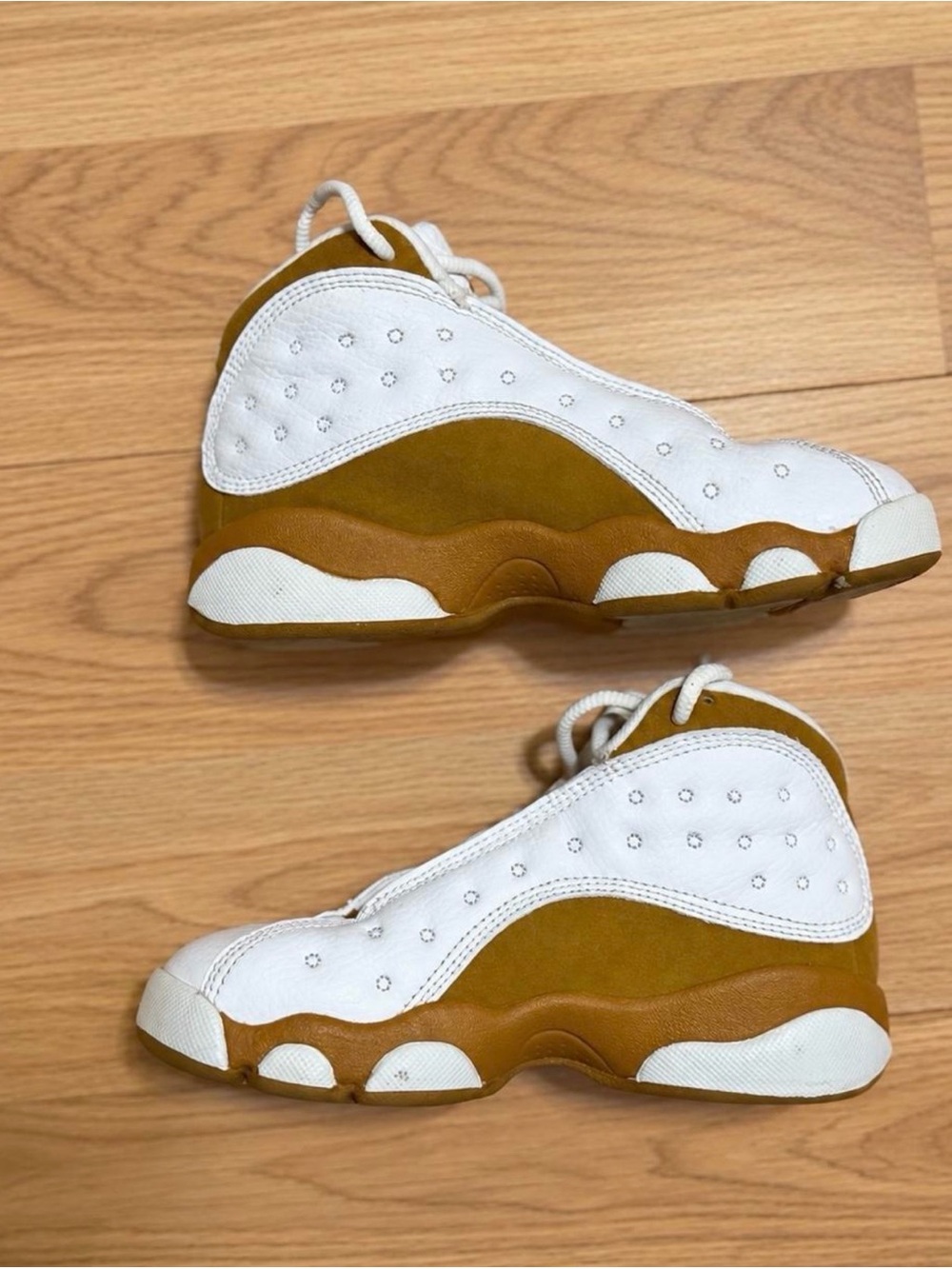 Air Jordan 13 “wheat” sneakers kids size 12